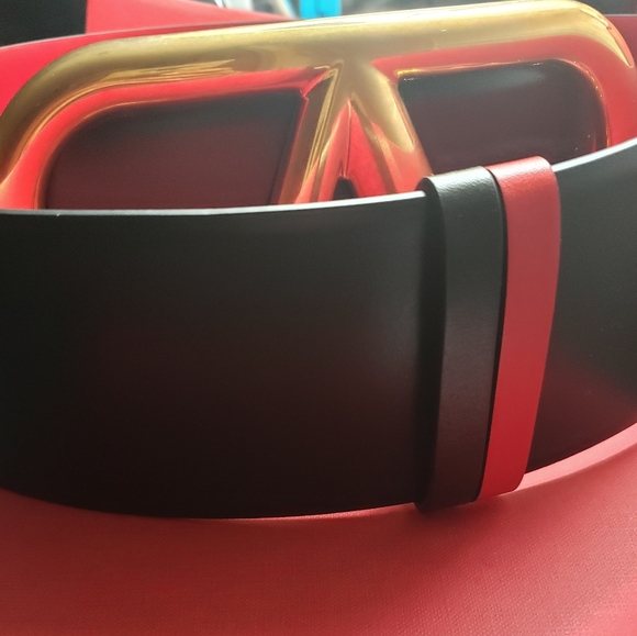 Authentic Valentino Belt - Picture 3 of 6